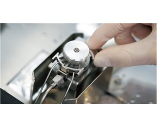 Simplified user maintenance allows operators to change parts quickly